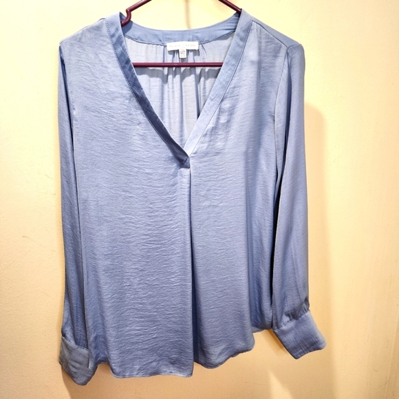 Maison D' Amelie Long Sleeve Pullover V Neck Blouse size M - Picture 1 of 13